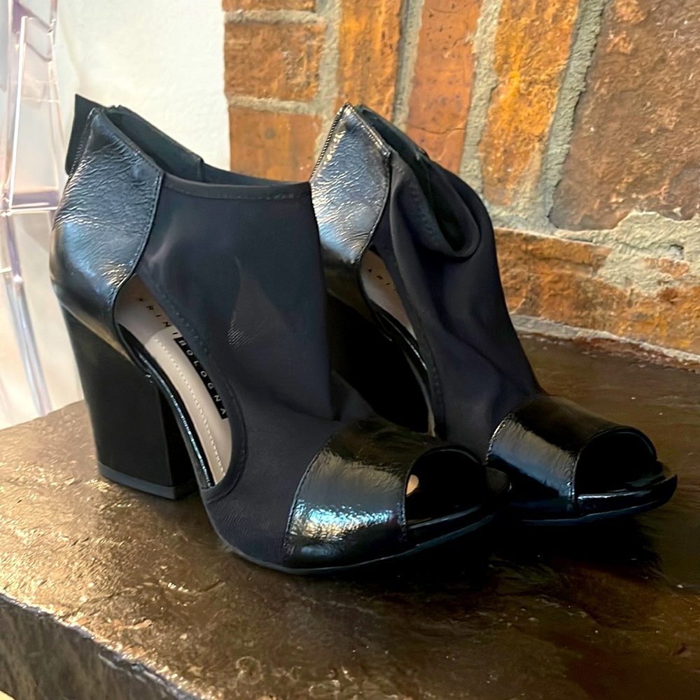 Brand new leather heels from Chiarini Bologna.